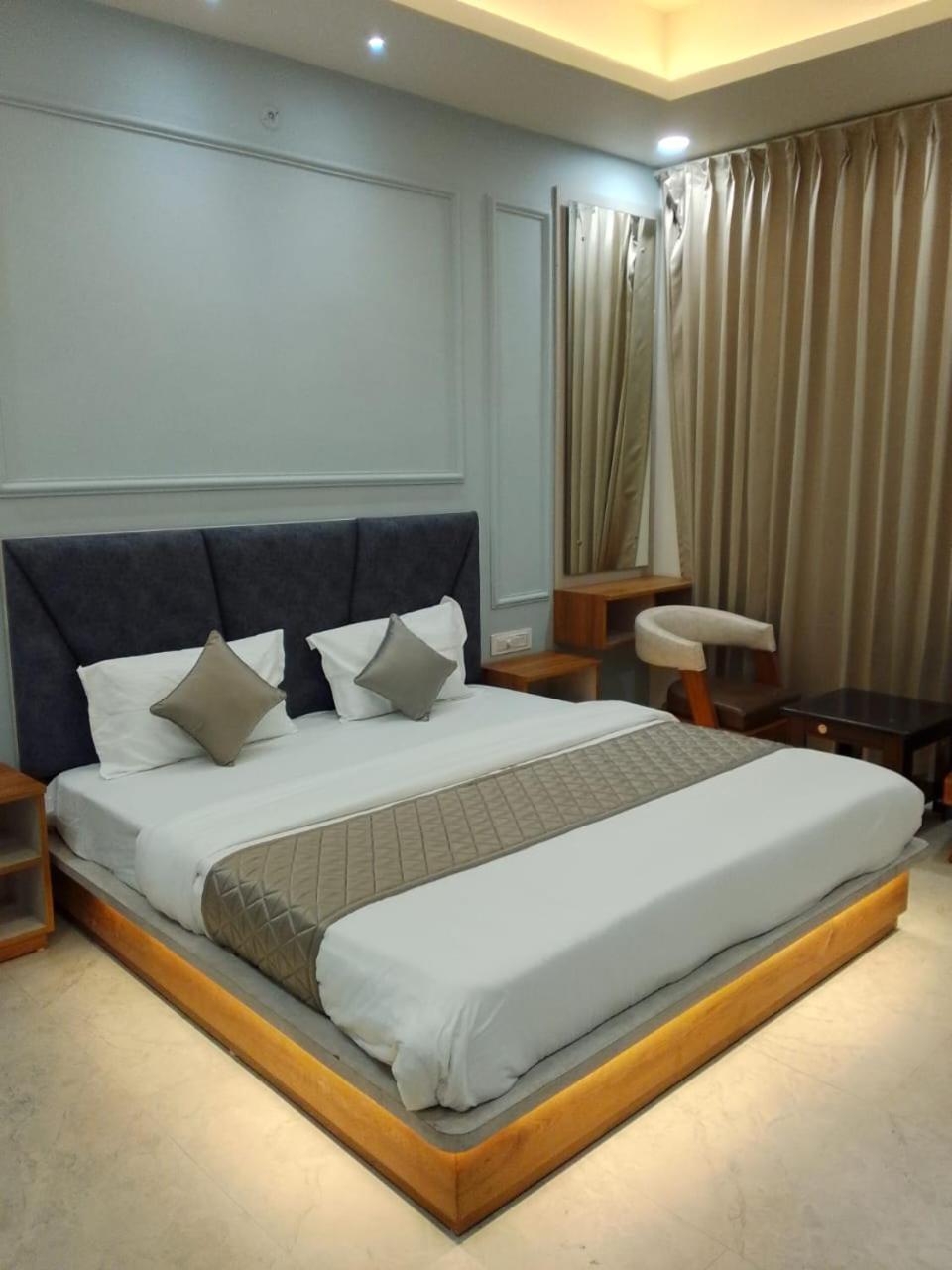 Hotel The Grand View à Baijnāth Extérieur photo